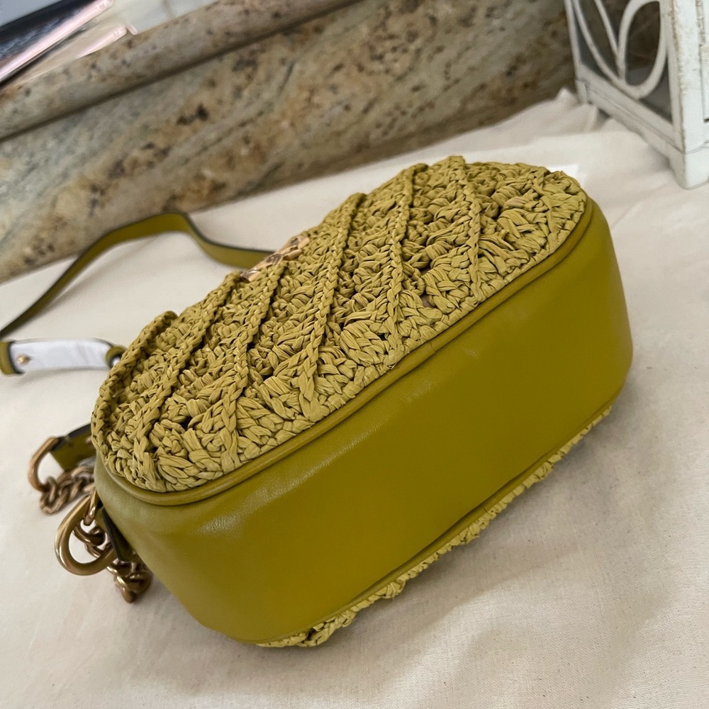 New Tory Burch KIRA CROCHET SMAL.
CAMERA BAG - Picture 9 of 11